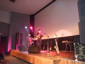 trkulja-sam-na-sceni-u-kraljevu