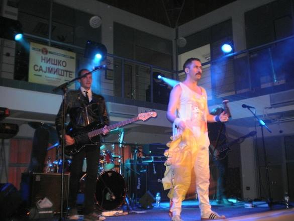 10637791_1501291910129320_1985479641_n